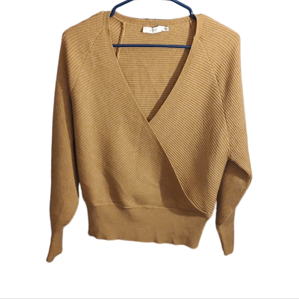 Lush Tan V-Neck Wrap Sweater sz Small